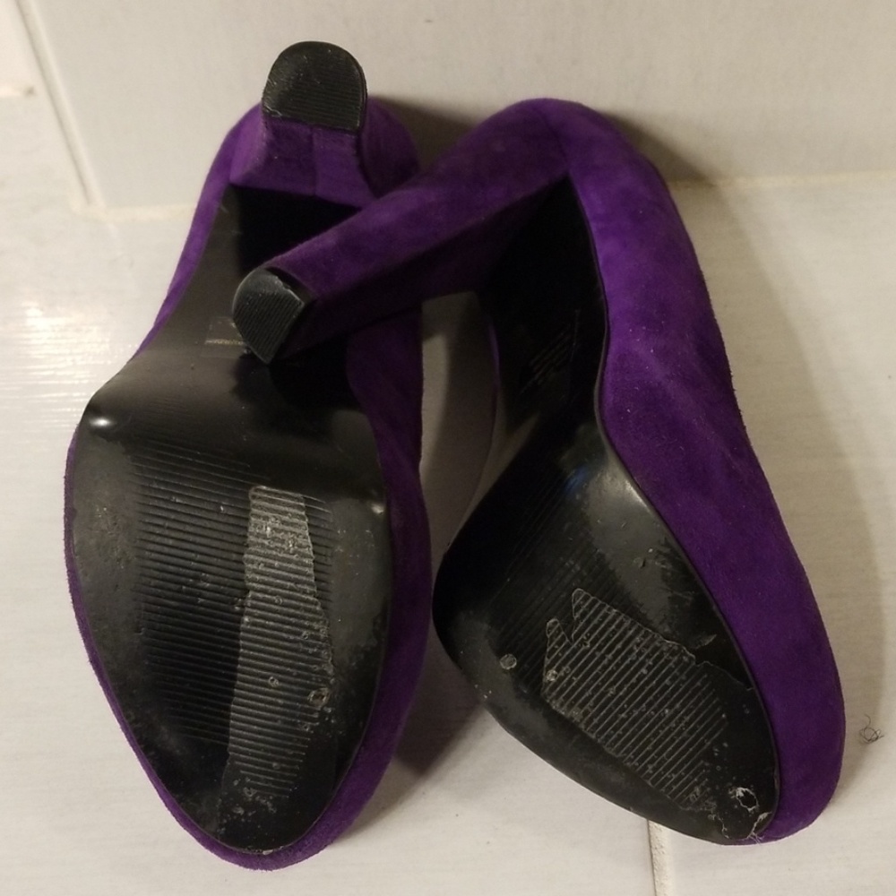 Purple Pumps - Picture 4 of 4